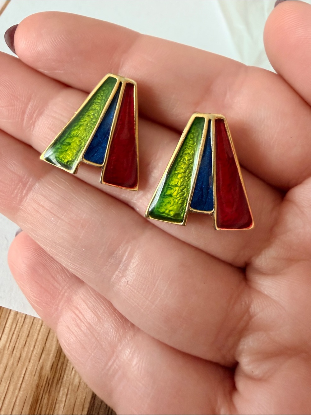 Vintage Signed Allison Reed Gold Tone Enamel Post Earrings